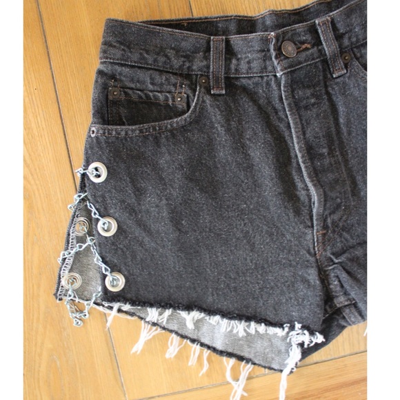 Urban Renewal Remade Levi’s® BNWT Side-Chain Denim Short Small Urban Outfitters - Picture 4 of 13